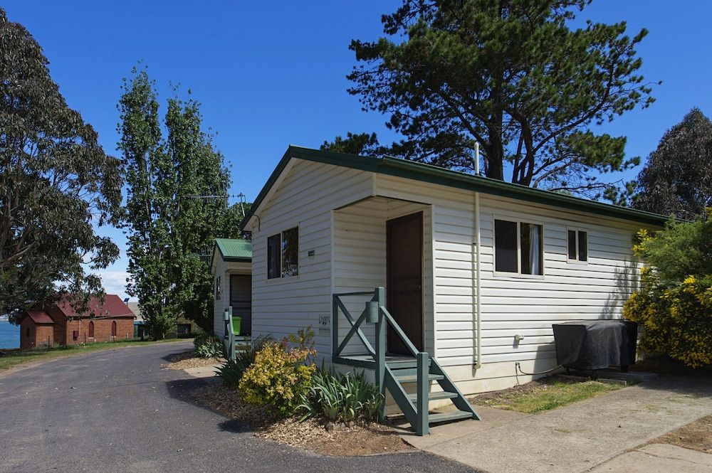 Rainbow Pines Tourist Caravan Park 2