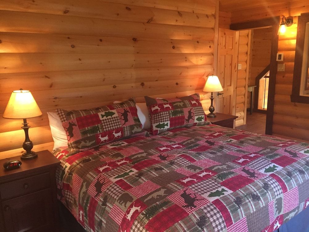Selenia Lodge 3
