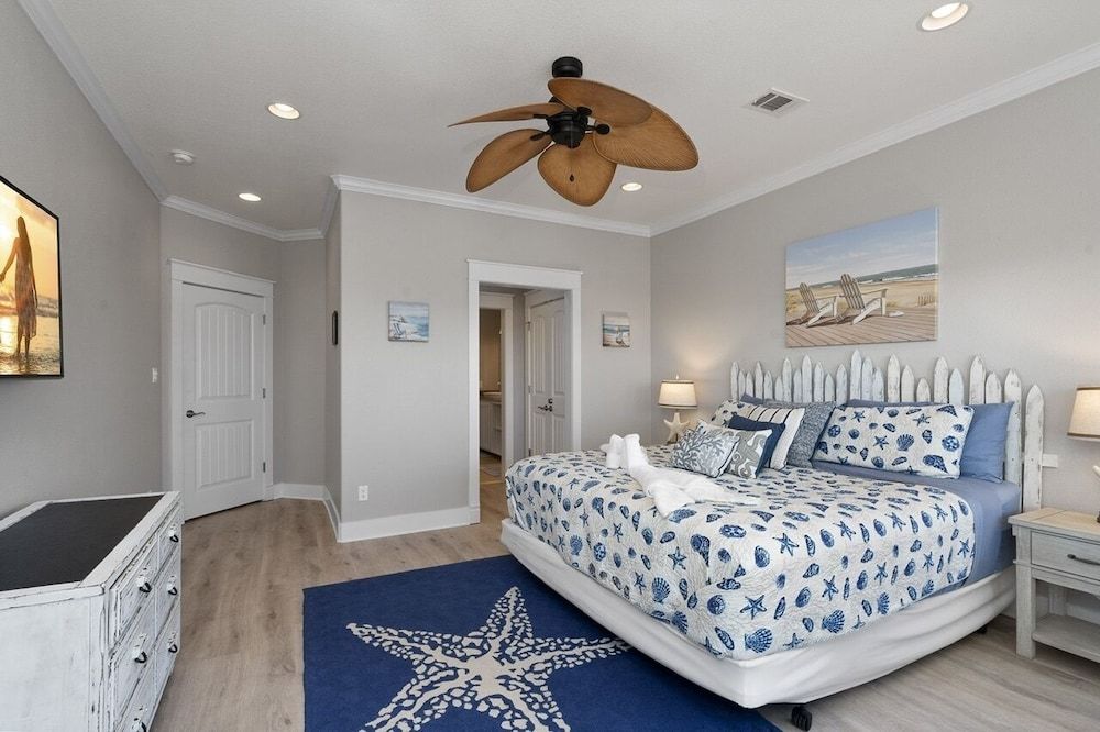 Shore Relaxin' 4 Bedroom Home by RedAwning 3