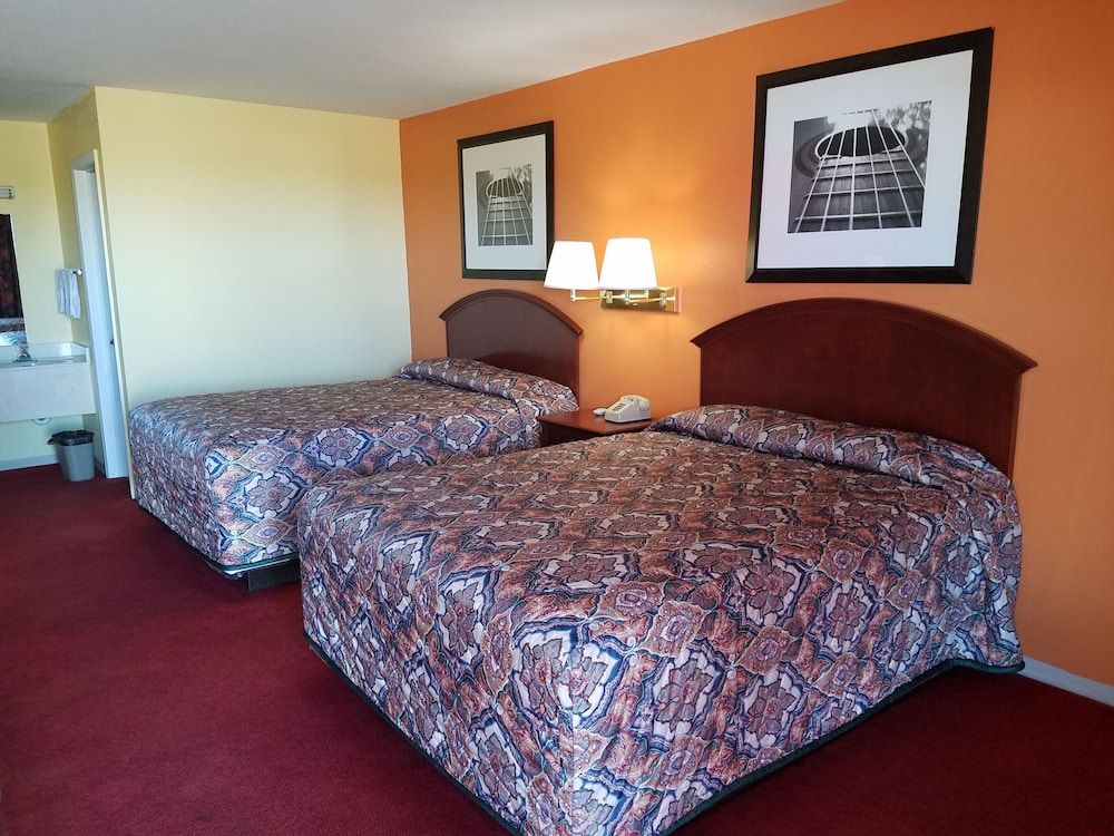 Executive Inn 3