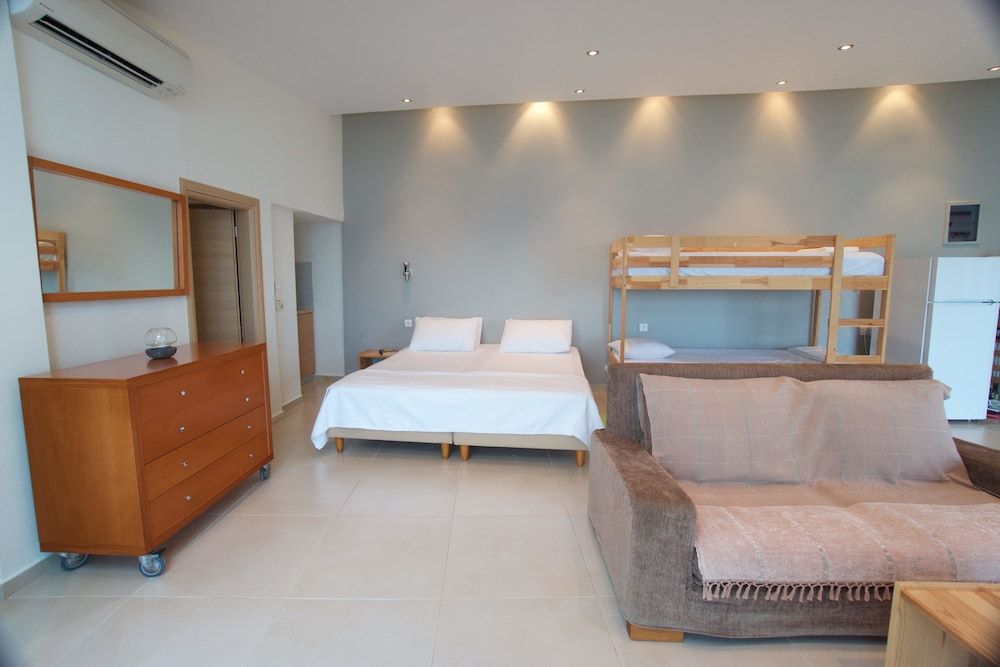 Infinity Beach House 3