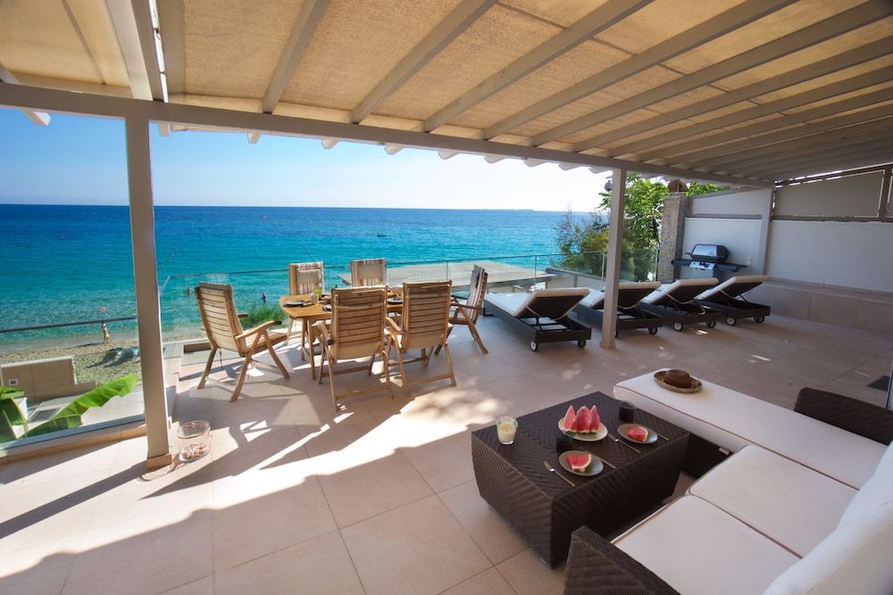 Infinity Beach House 2