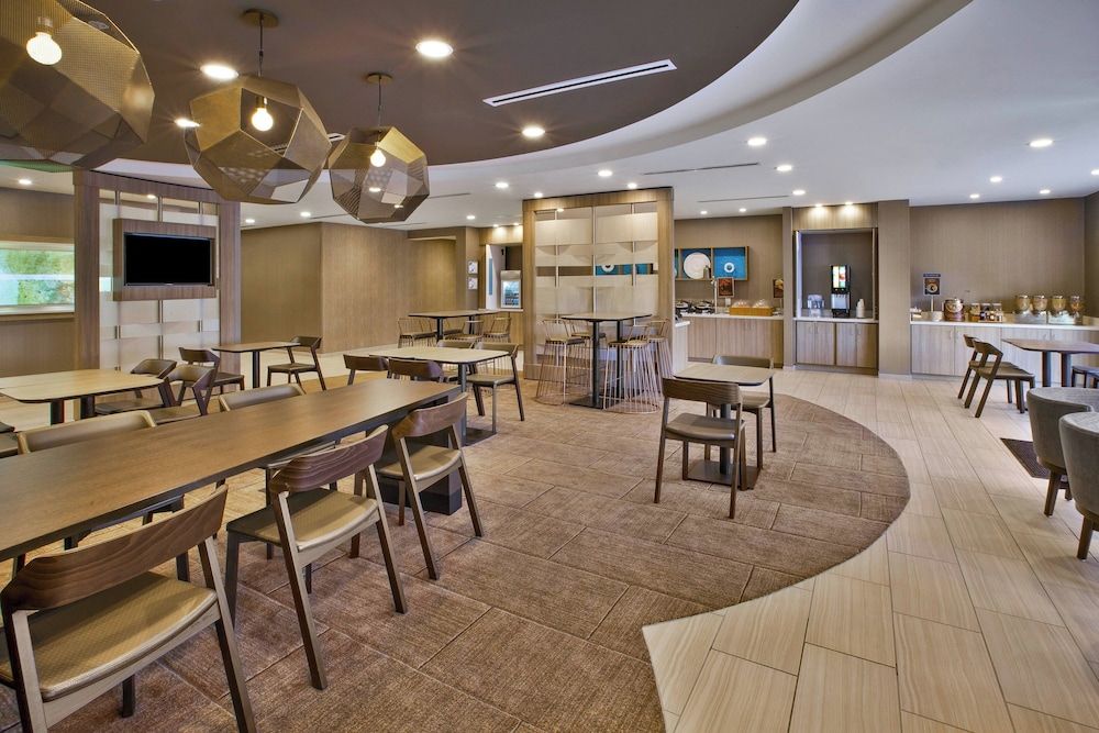 SpringHill Suites by Marriott Pittsburgh Butler/Centre City -1 estrellas en Butler