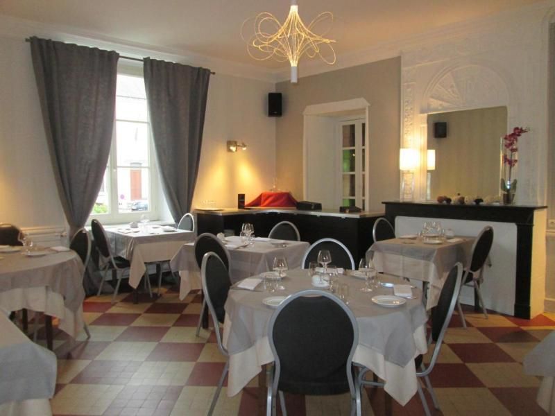Logis Hotellerie du Cheval Blanc 3