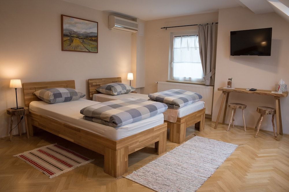 Bed & Breakfast Dvorec -1 estrellas en Petrovče