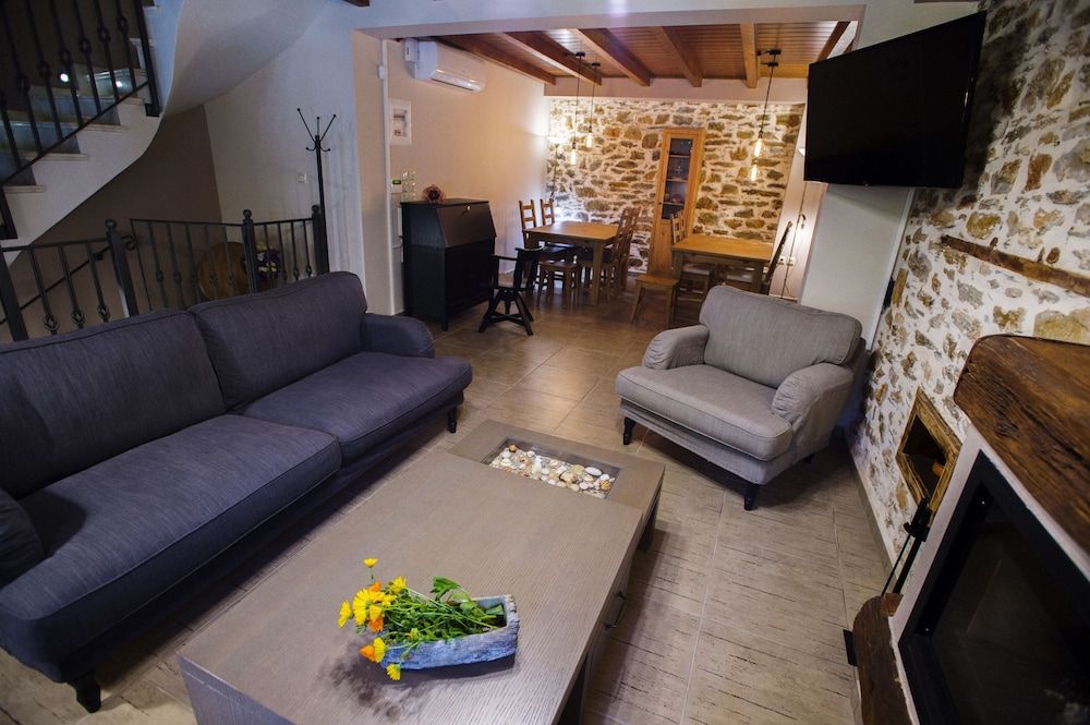 Thalia Traditional Guest House 3