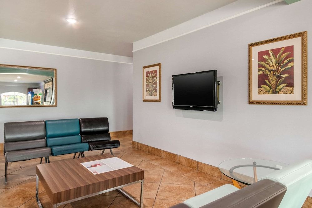 Quality Inn & Suites at The Outlets Mercedes/Weslaco 3