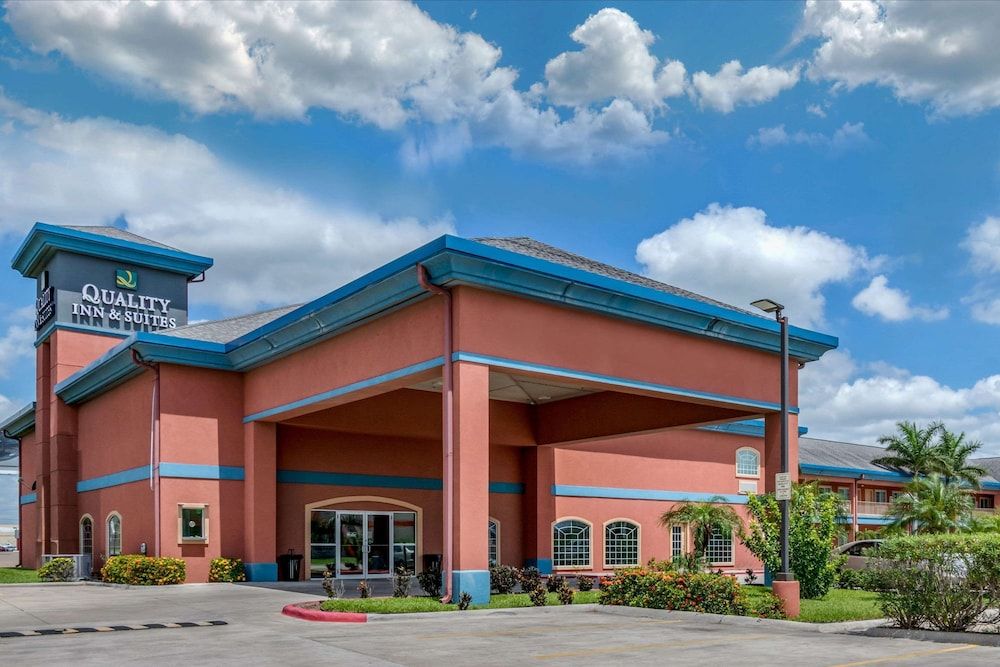Quality Inn & Suites at The Outlets Mercedes/Weslaco 3 estrellas en Mercedes