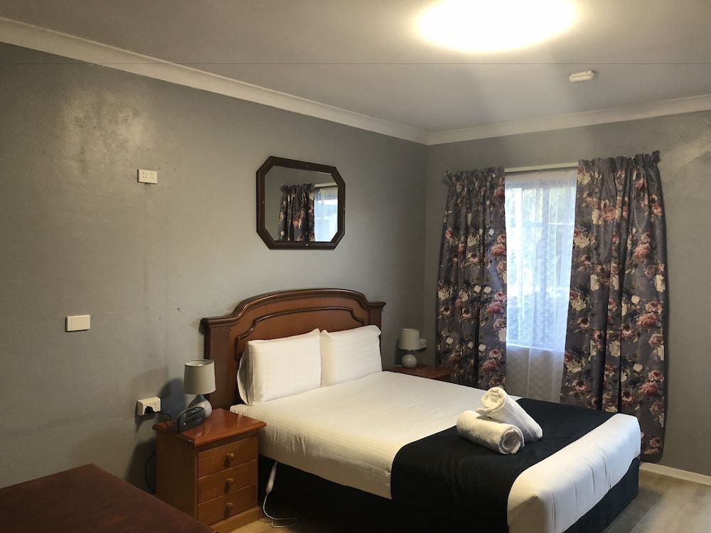 Valley View Motel 2