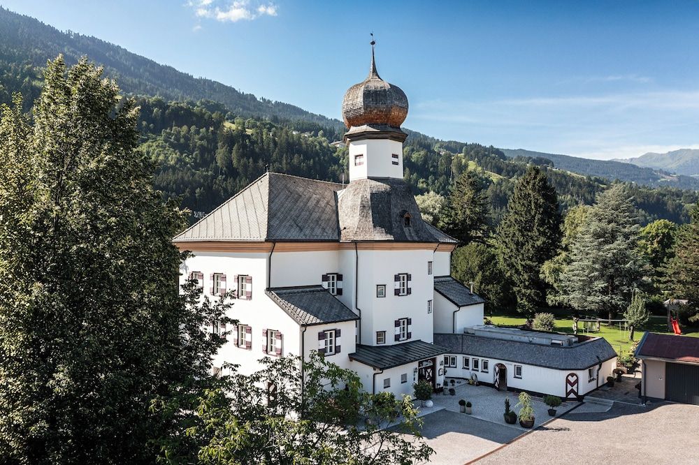 Schloss & Boutiquehotel Mitterhart -1 estrellas en Schwaz