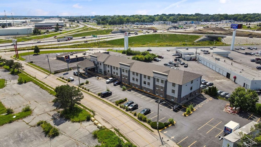 Comfort Inn & Suites Hazelwood - St. Louis 2 stelle a Hazelwood