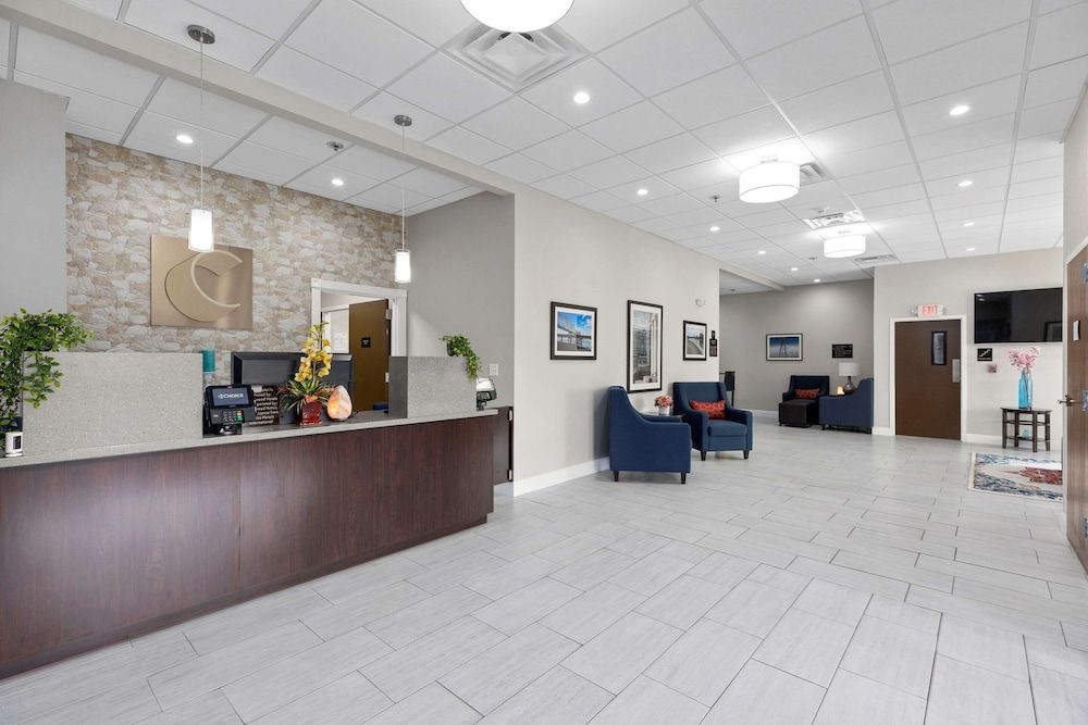 Comfort Inn & Suites Hazelwood - St. Louis 2