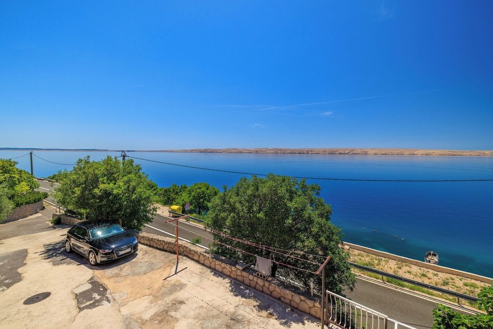 Apartments Jase 3 estrelas em Lukovo Šugarje
