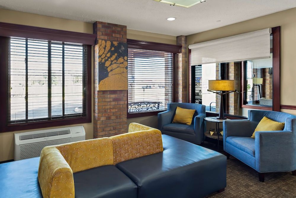 Best Western Lakewood Inn 3