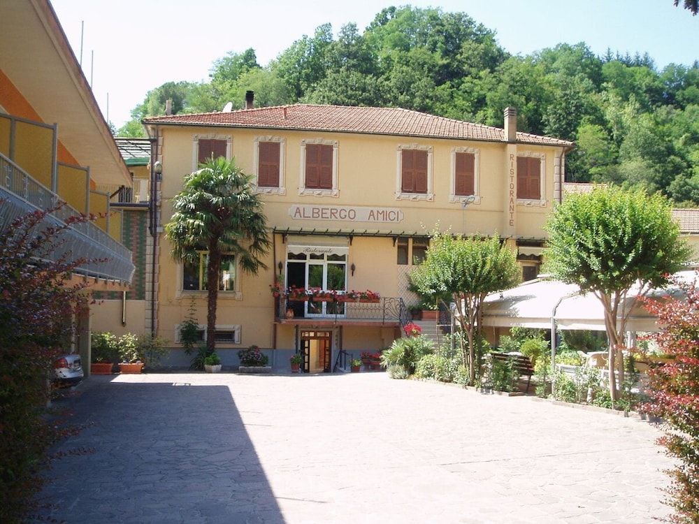Albergo Amici 3 estrellas en Varese Ligure