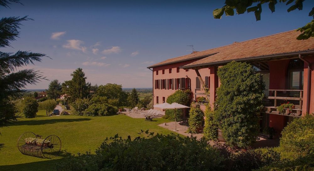 Casa Rossa ai Colli -1 estrellas en Ragogna