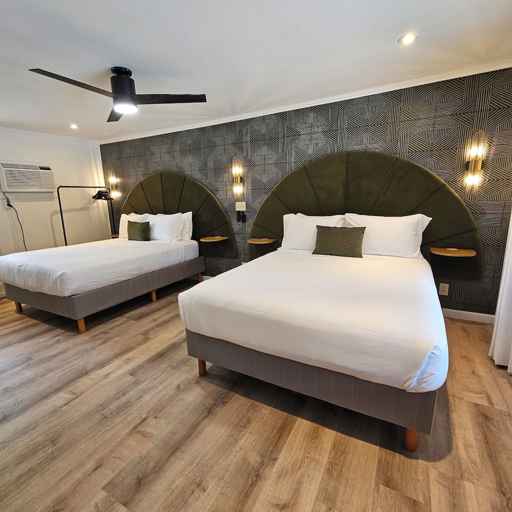 CedarWood Inn 3