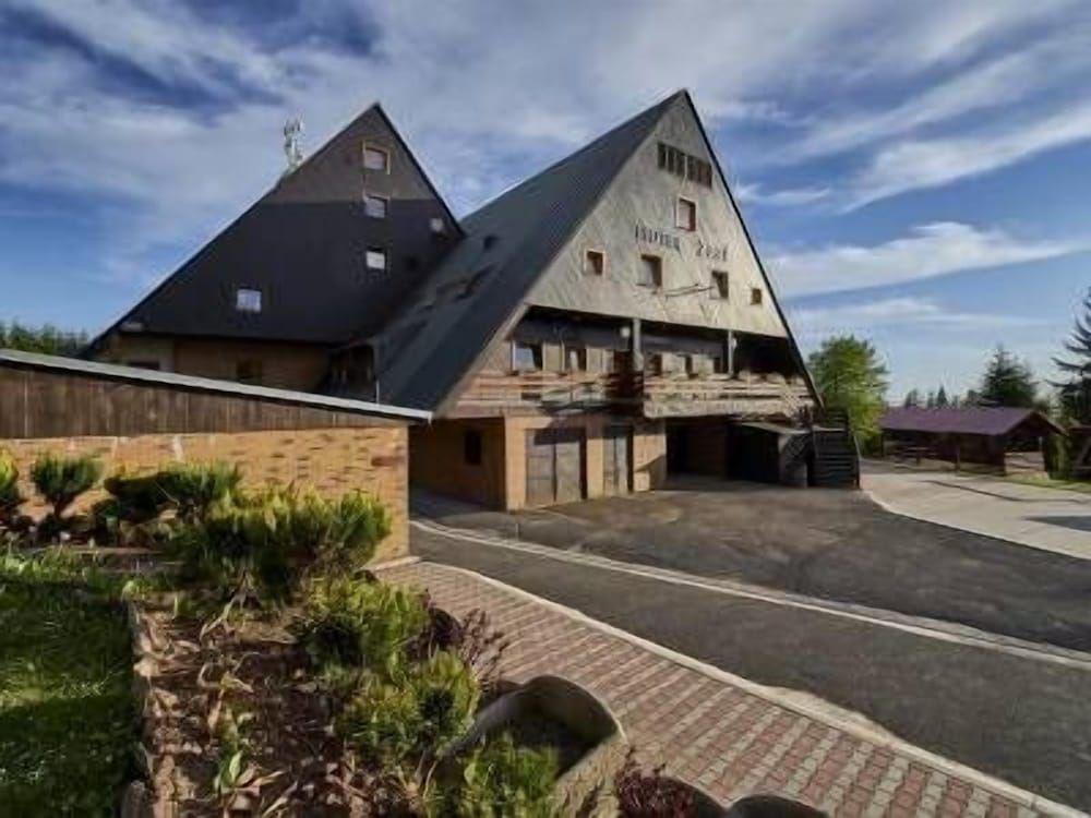 Hotel Žalý 3 estrellas en Benecko