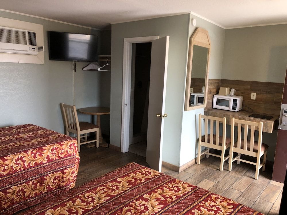 Budget inn 3