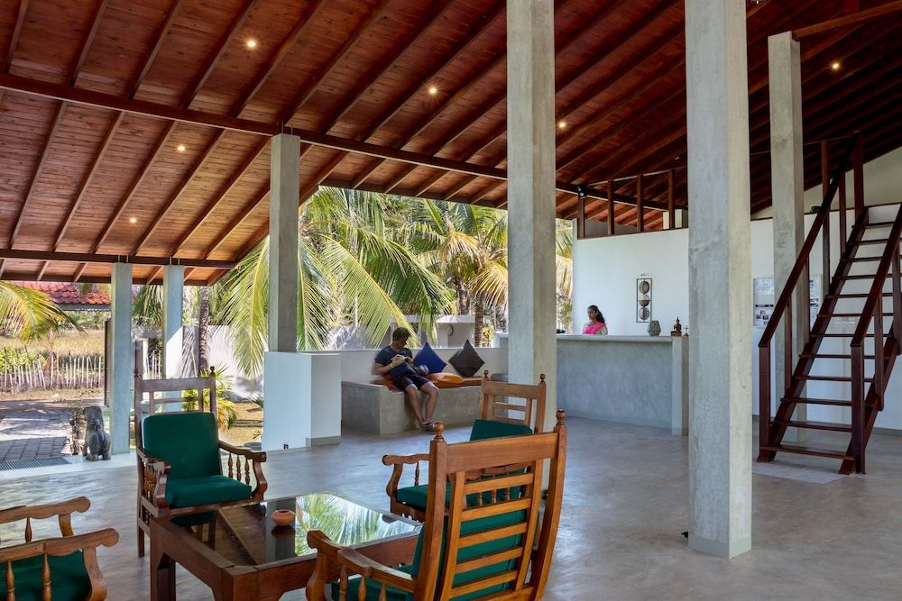 De Silva Palm Resort 2