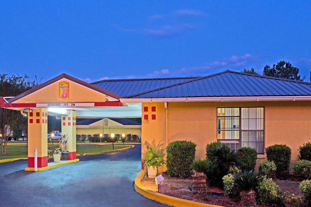 Super 8 by Wyndham Chipley 2 estrellas en Chipley