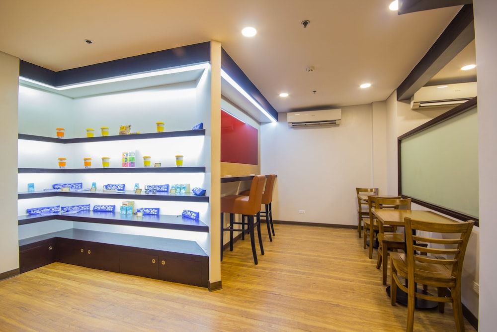 Microtel by Wyndham Batangas 3