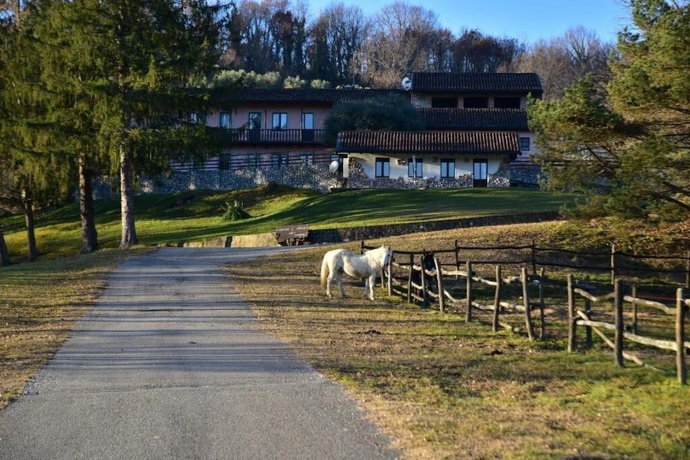 Tenuta Valdomini -1 estrellas en Attimis