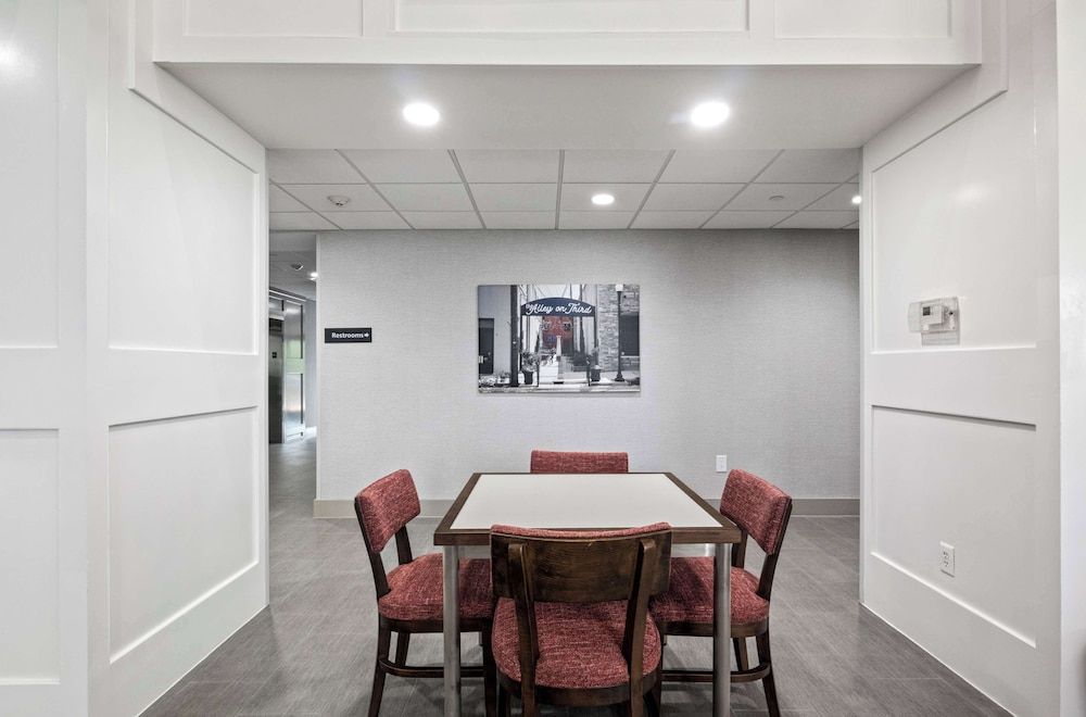 Hampton Inn & Suites Mount Pleasant 3