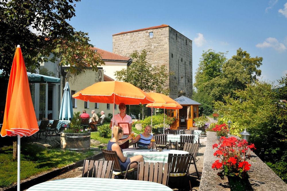 Hotel Zum goldenen Hirschen 3 estrellas en Freistadt