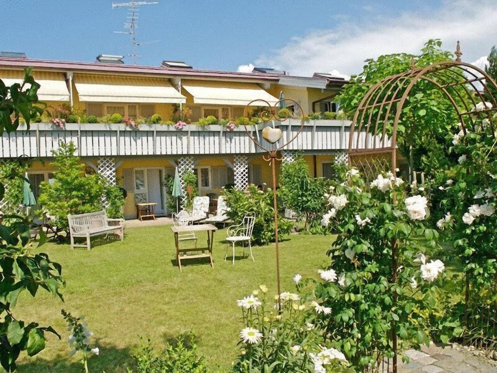 Landhotel Herzberger -1 estrellas en Scheidegg