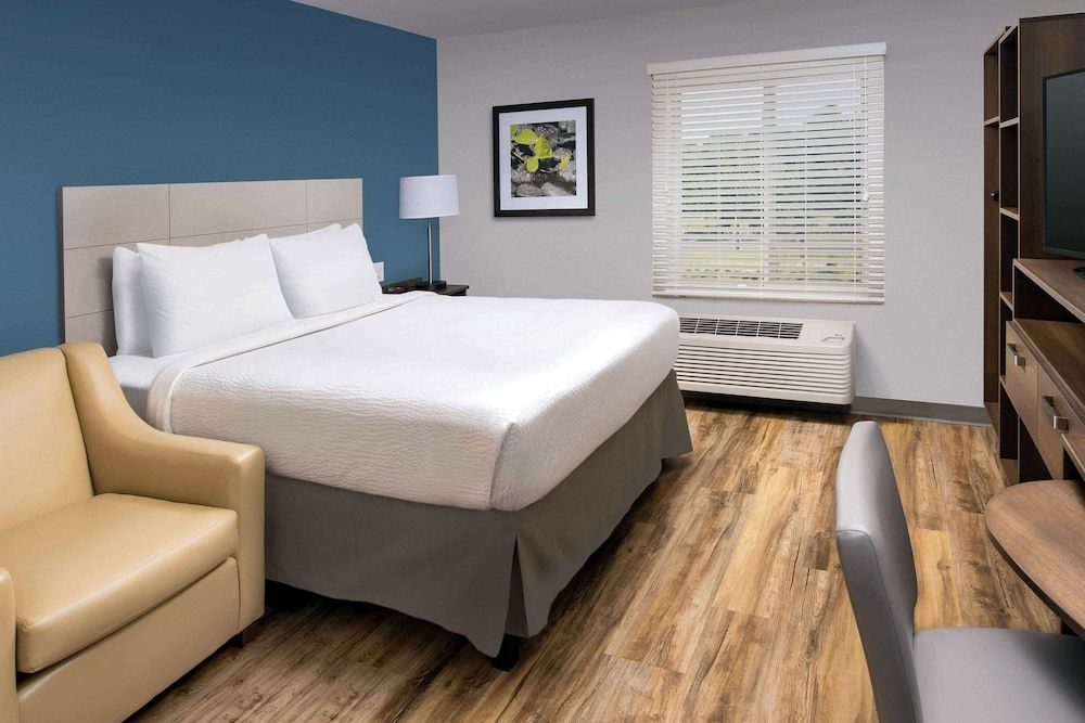 WoodSpring Suites Cherry Hill 3