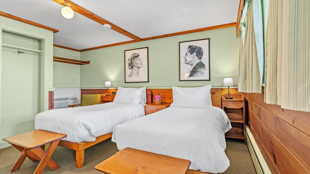 Mid-Town Motel 3