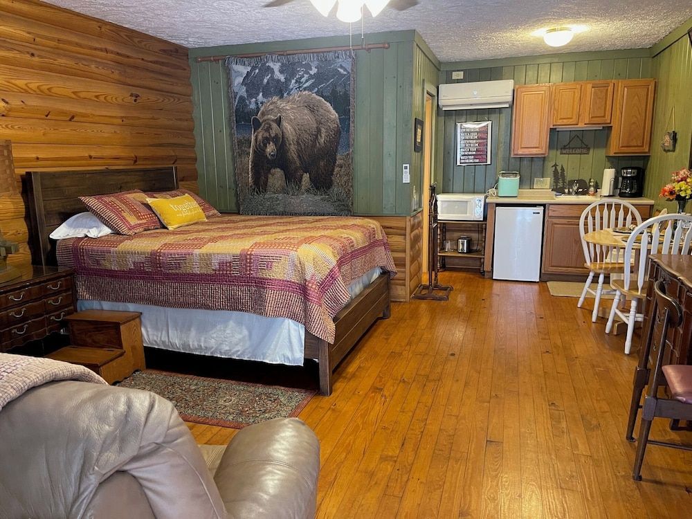 Mountain Aire Cottages, Inn & Glamping -1 estrellas en Clayton