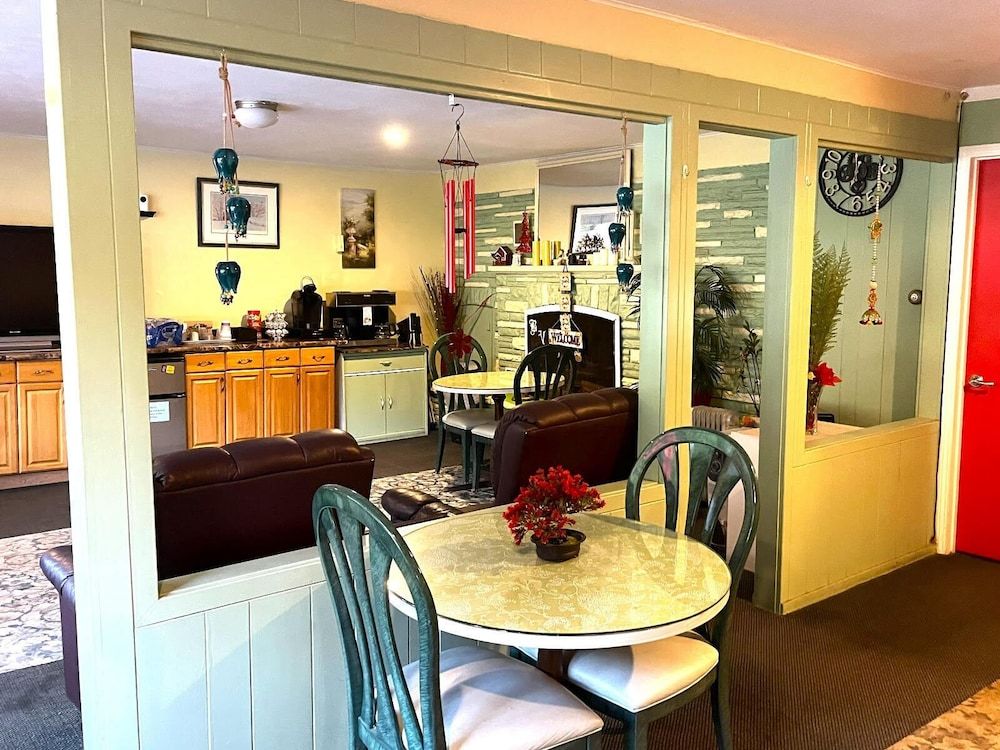 BUENA VISTA INN 2