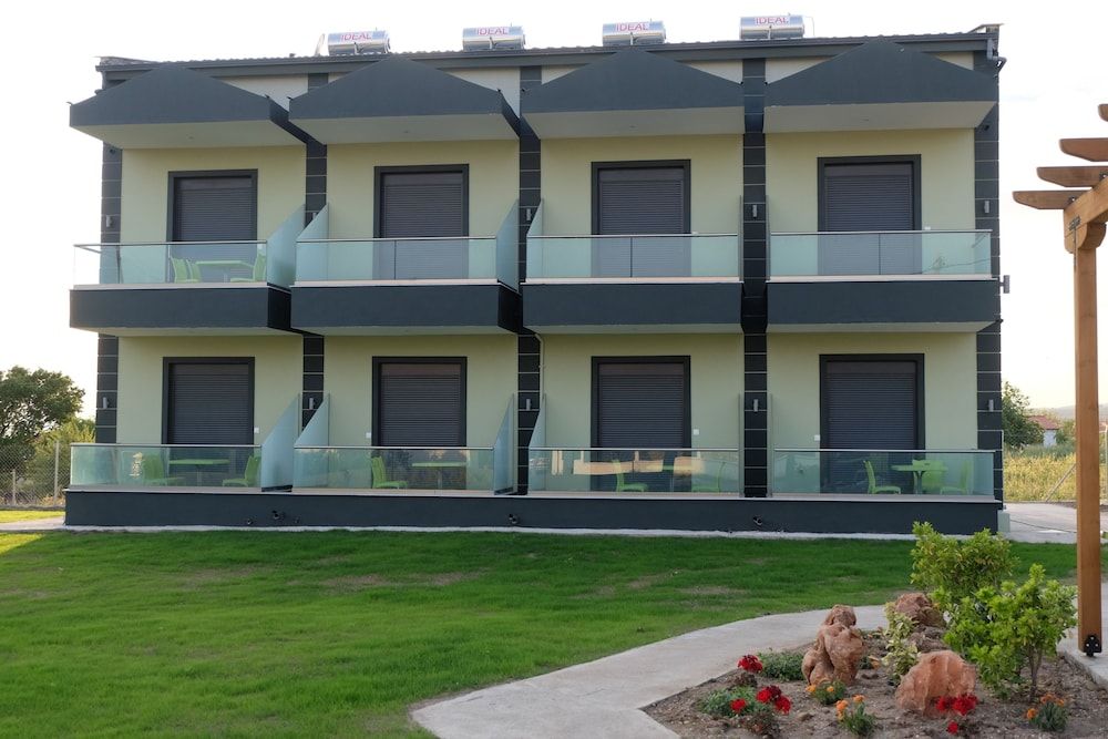 Paramithi Luxury Apartments -1 estrellas en Nikití