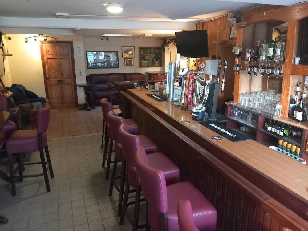 Mattys Pub & Apartments 2