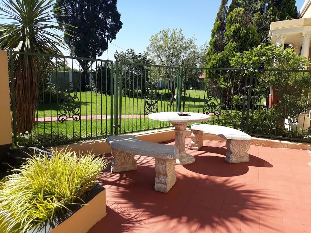 The Guest House 3 estrellas en Standerton