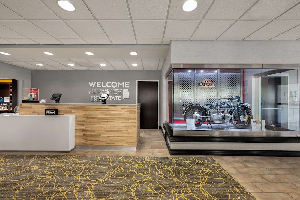 Hampton Inn Birmingham Leeds 2