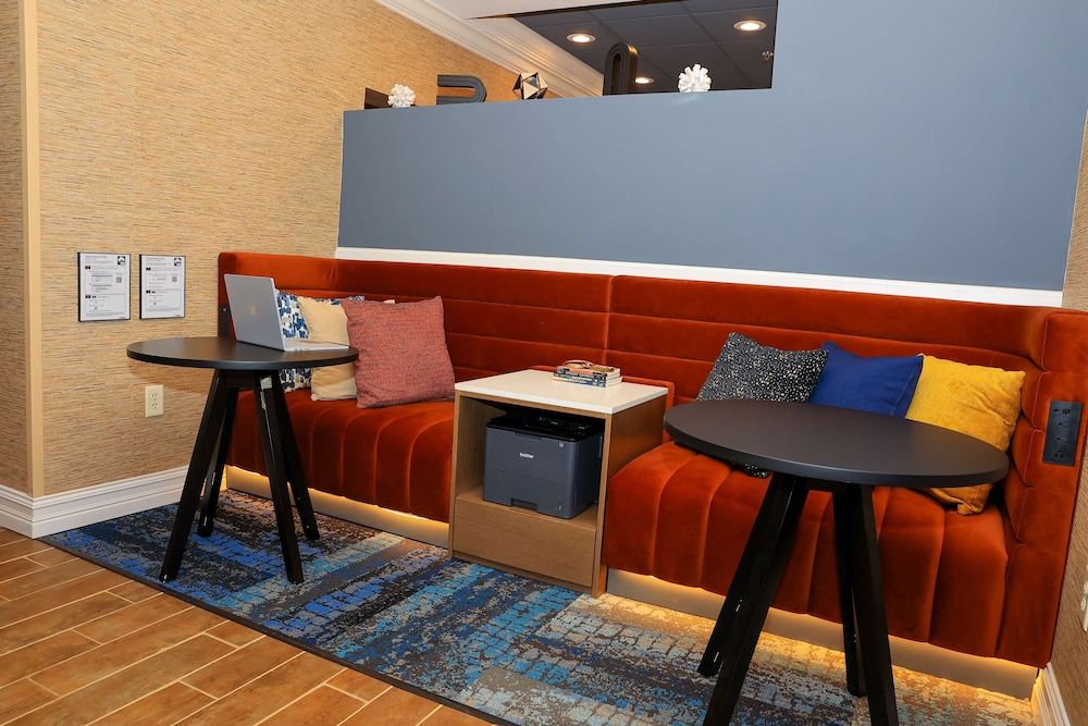 Hampton Inn Atlanta-Canton 2