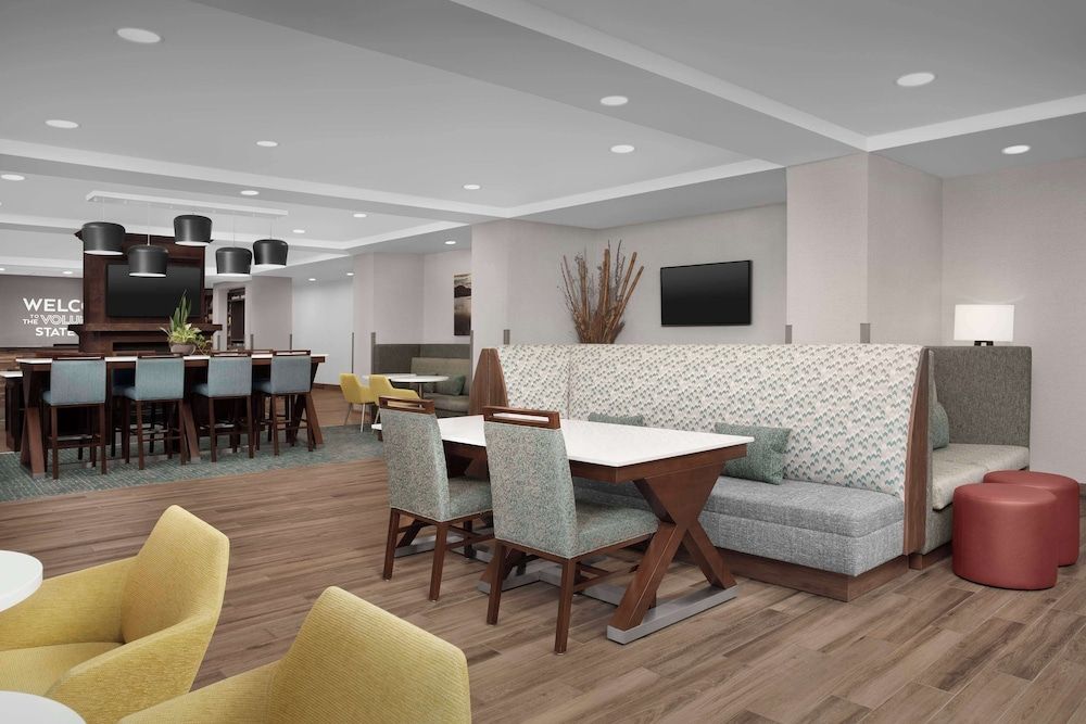 Hampton Inn Dandridge 3