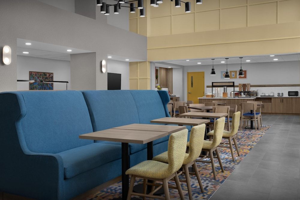Hampton Inn & Suites Laurel, MS 2