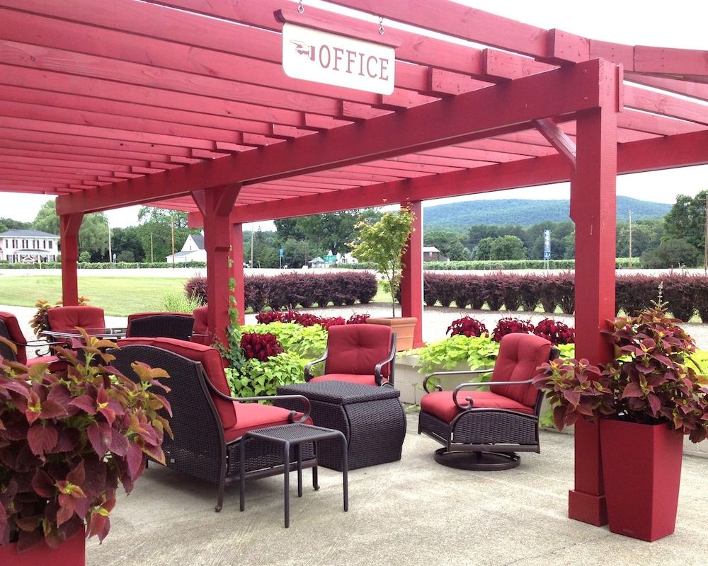 Vinehurst Inn And Suites -1 estrellas en Hammondsport