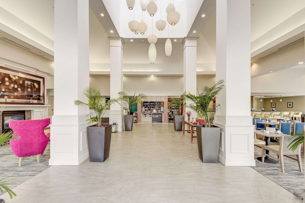 Hilton Garden Inn Waldorf 2