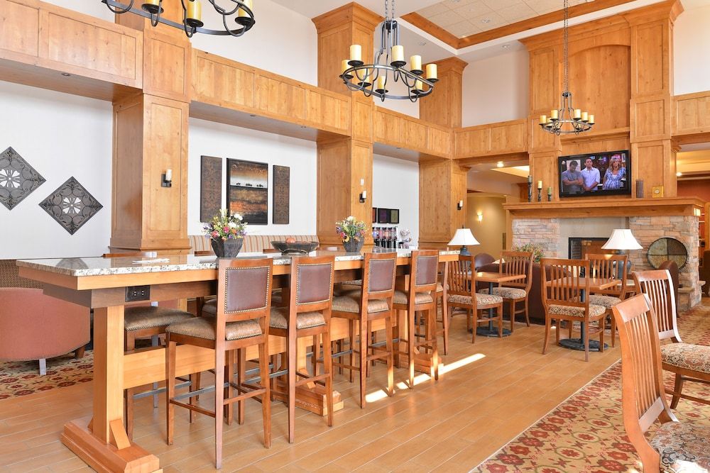 Hampton Inn & Suites Buffalo 2