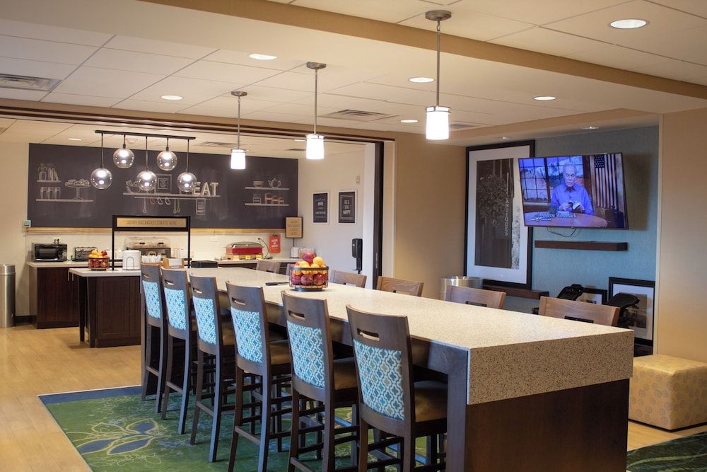 Hampton Inn Big Rapids 3