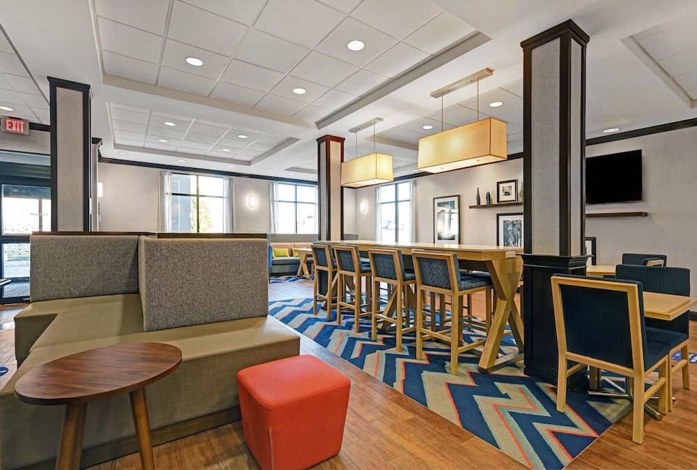 Hampton Inn Farmington 2