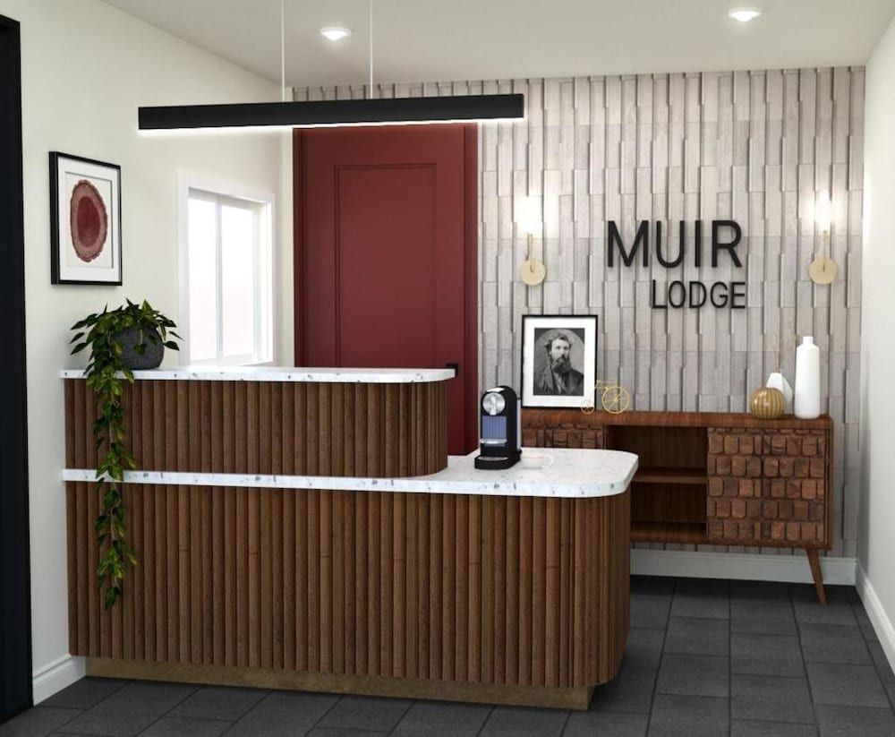 Muir Lodge Motel 2