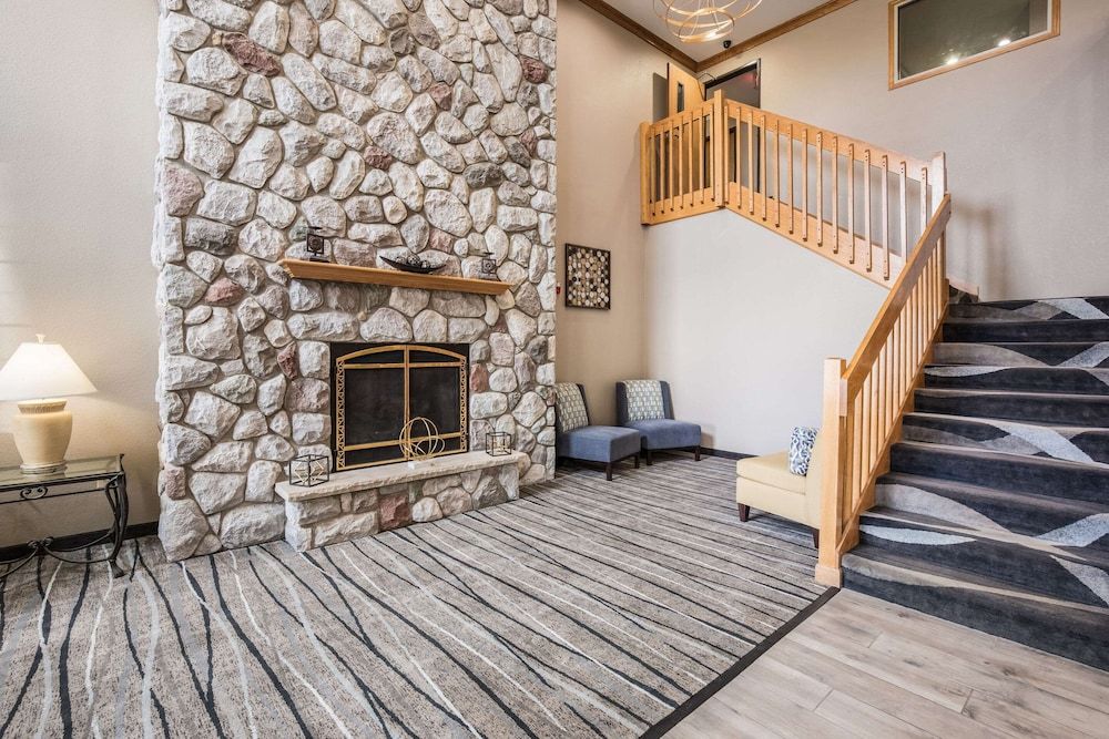 Quality Inn & Suites Lodi I-90 3