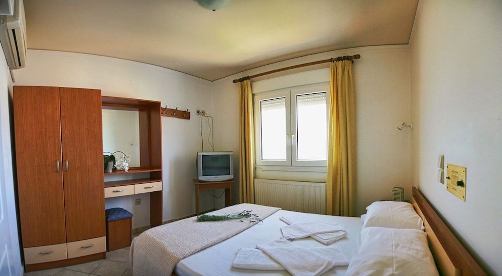 Gera Bay Studios and Apartments 3