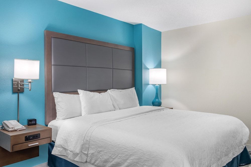 Hampton Inn Adel 3